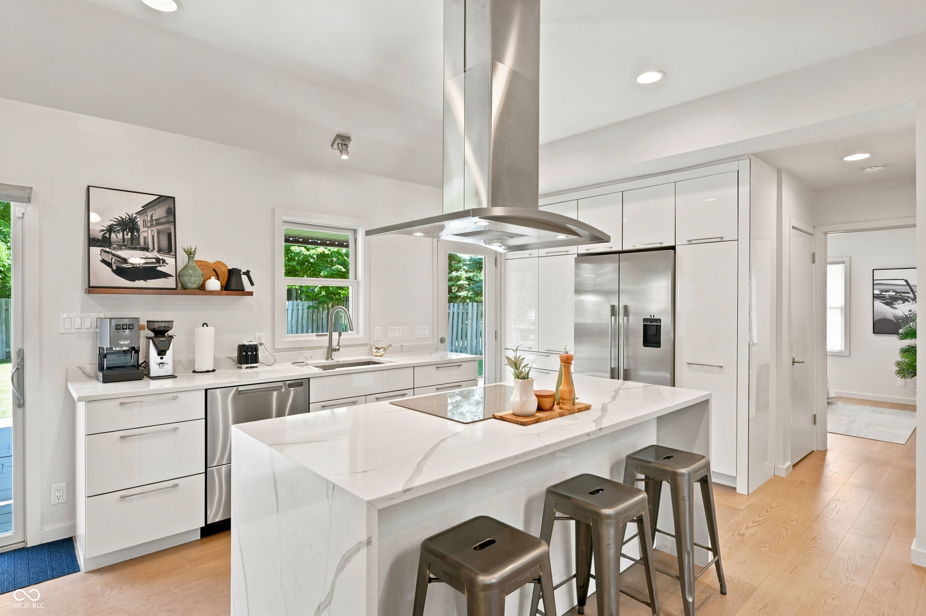 716 E 73rd Street