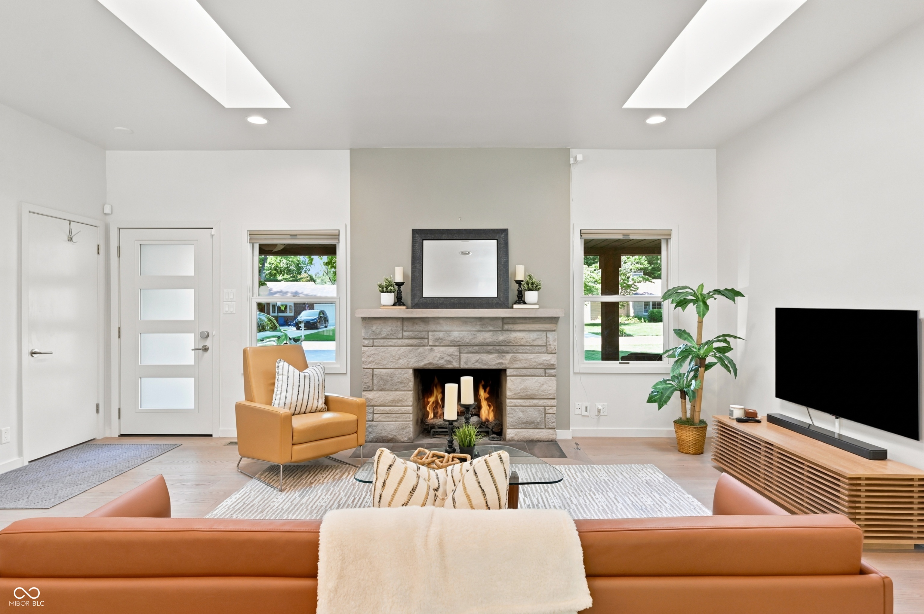 716 E 73rd Street
