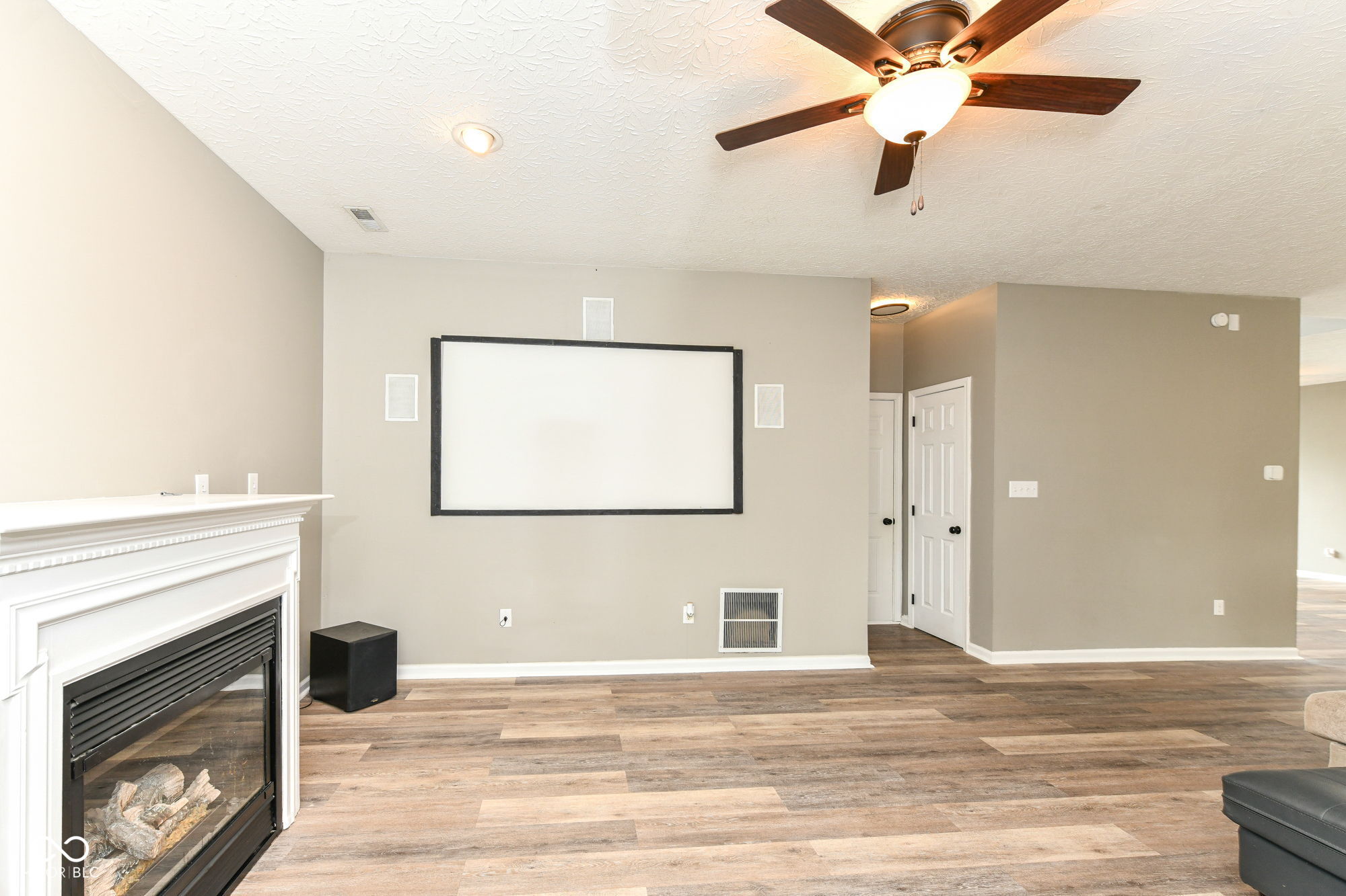 10043 Sanger Drive