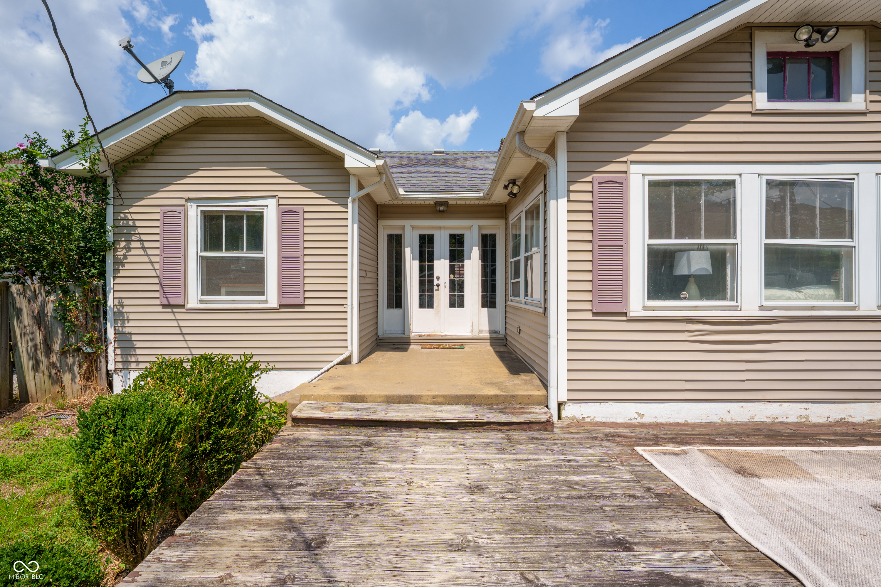 621 Kessler Boulevard East Drive