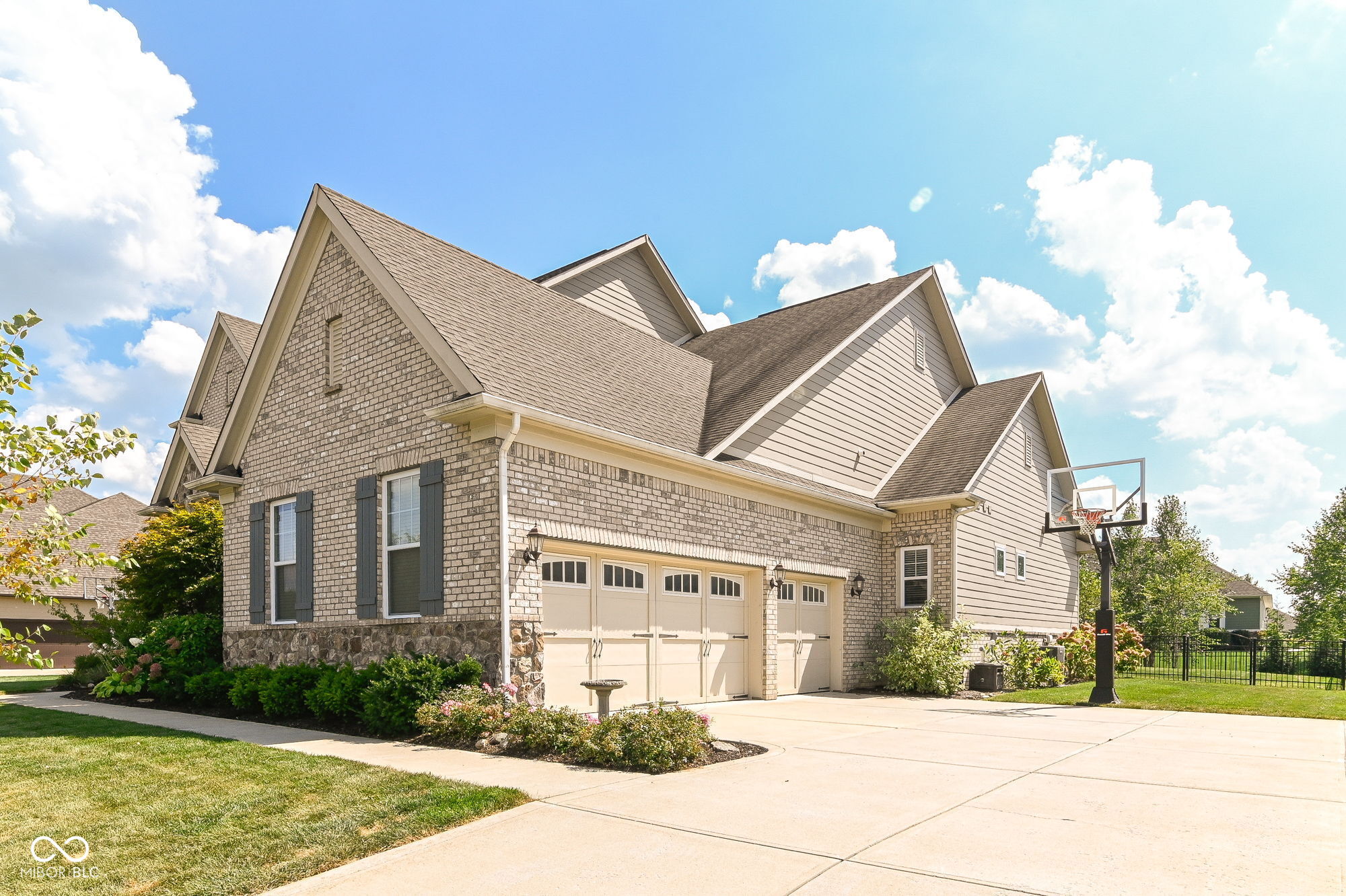 16367 Hunting Meadow Drive