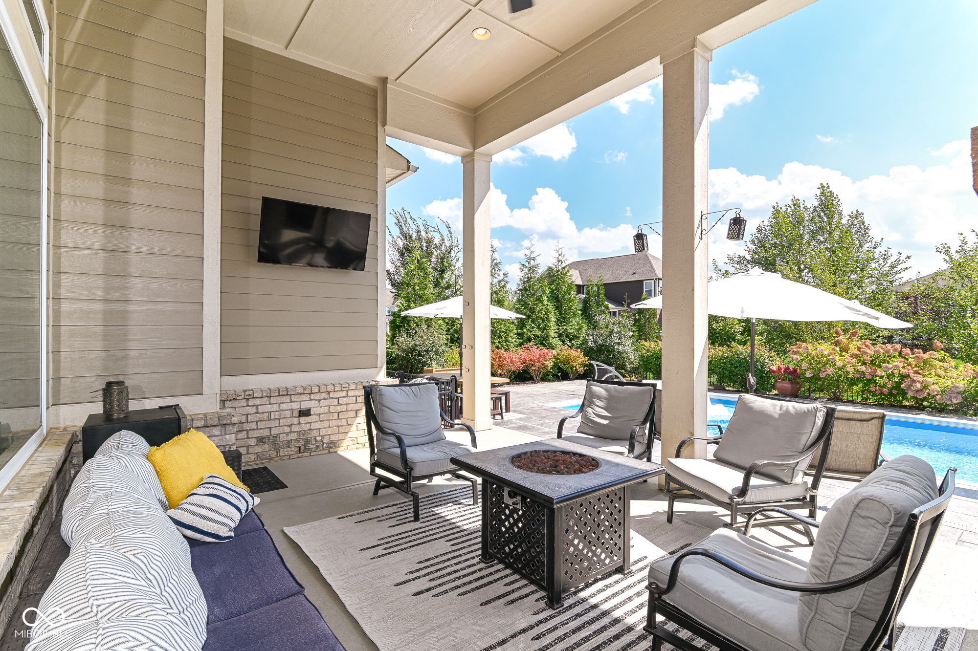 16367 Hunting Meadow Drive