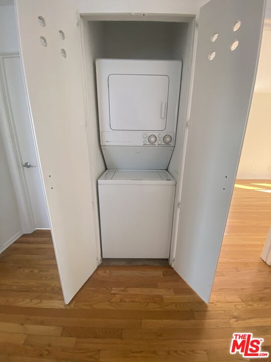39 Clubhouse Ave Unit: B