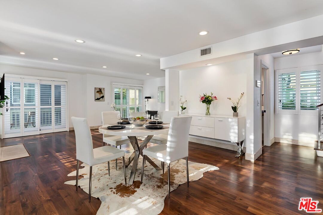 17 20TH AVE Unit: B