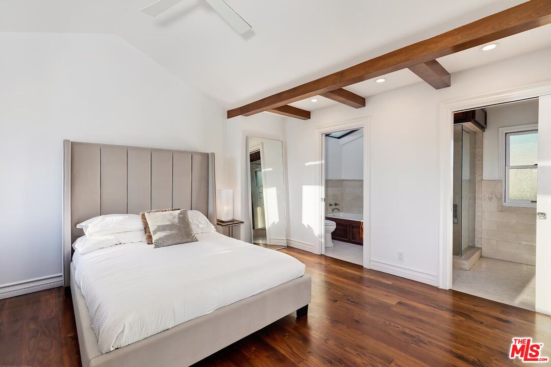 17 20TH AVE Unit: B