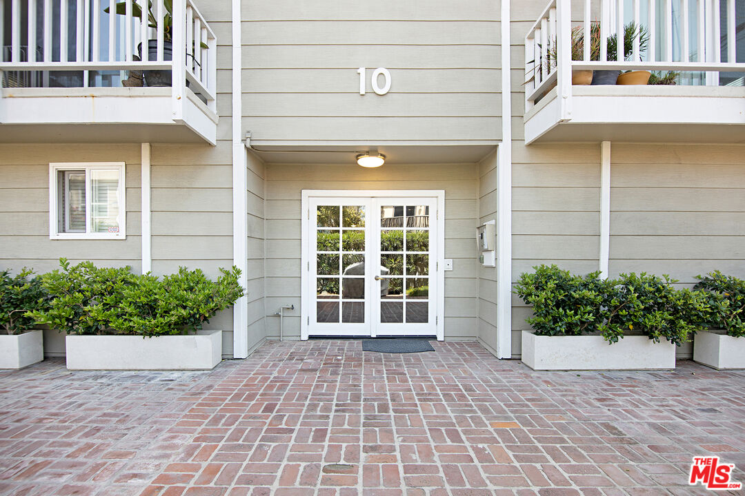 10 19th Ave Unit: 5