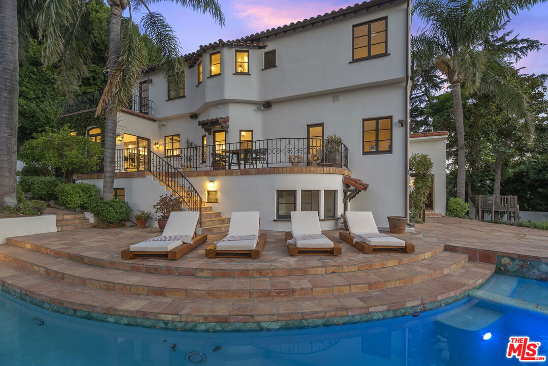 3527 Wonder View Dr