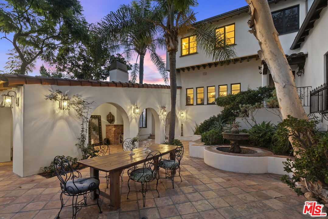 3527 Wonder View Dr