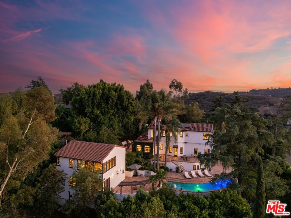 3527 Wonder View Dr