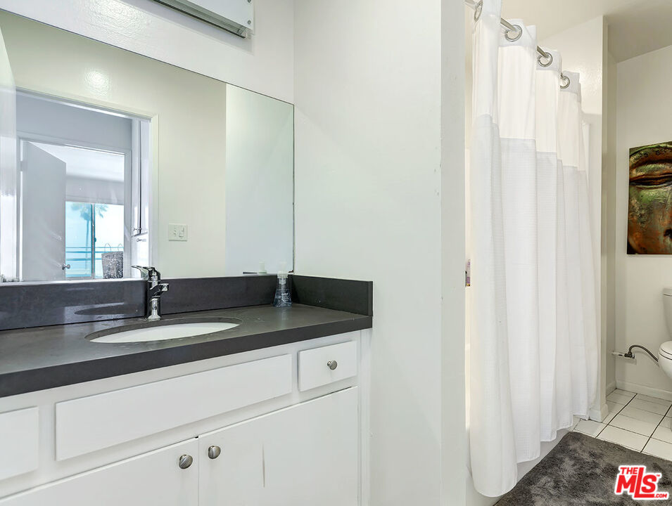 10 19TH AVE Unit: 7