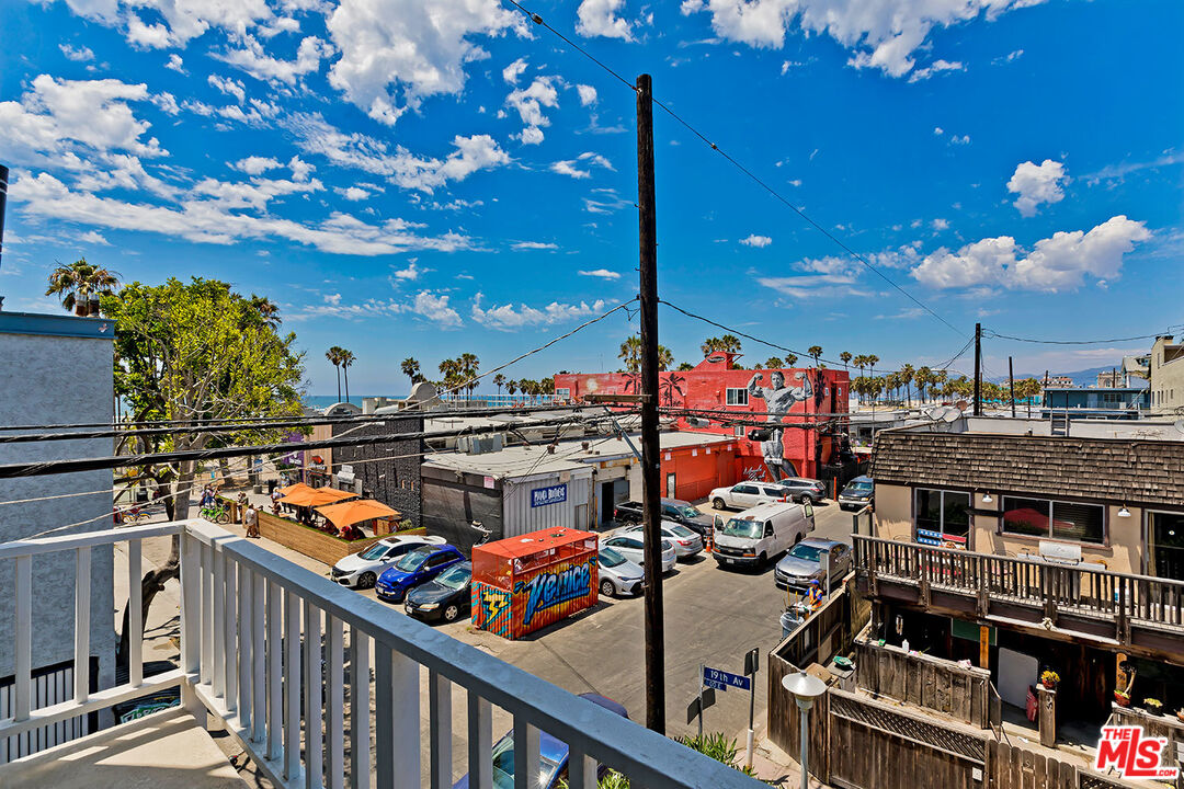10 19TH AVE Unit: 7