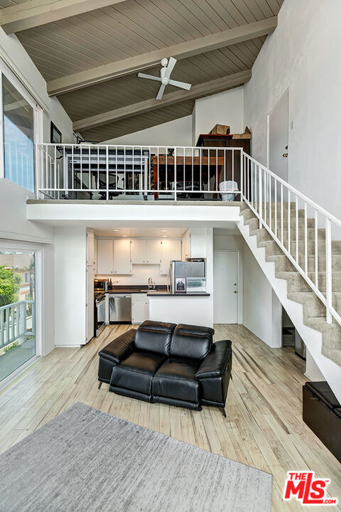 10 19TH AVE Unit: 7