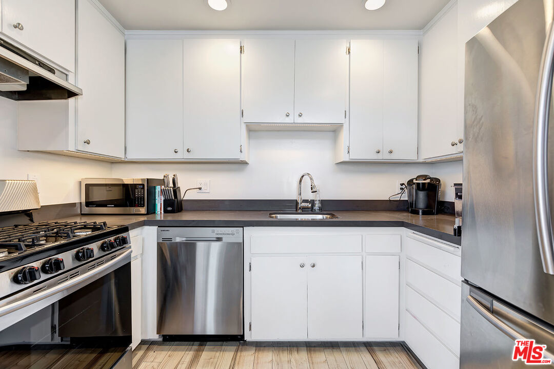 10 19TH AVE Unit: 7