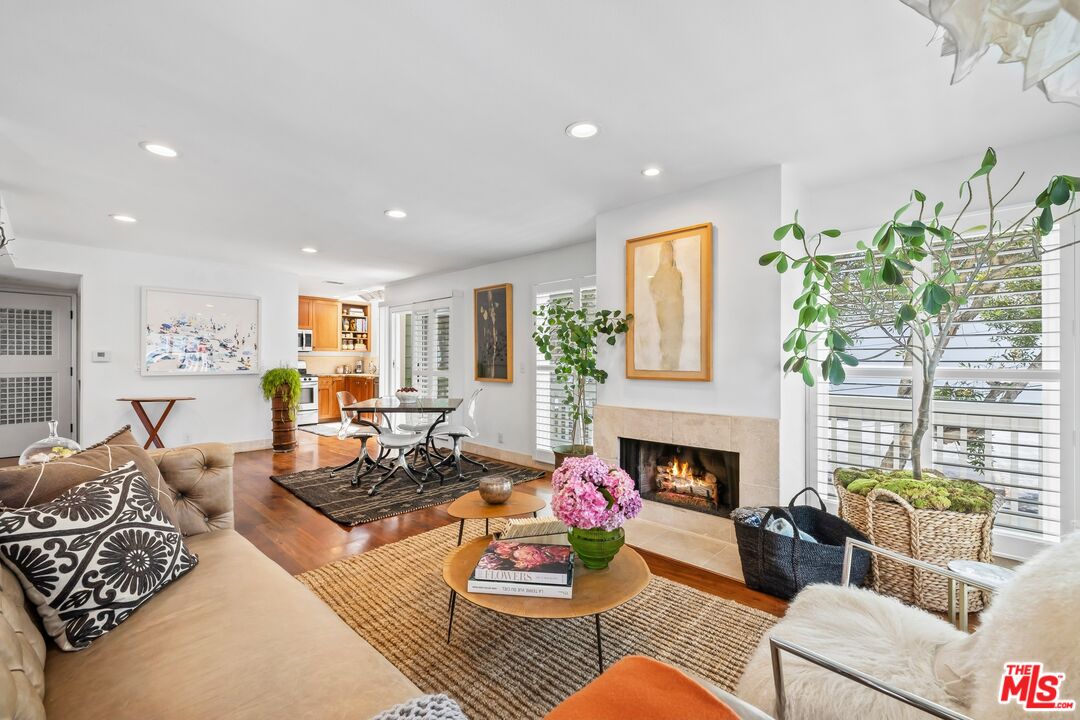 17 20th Ave Unit: B