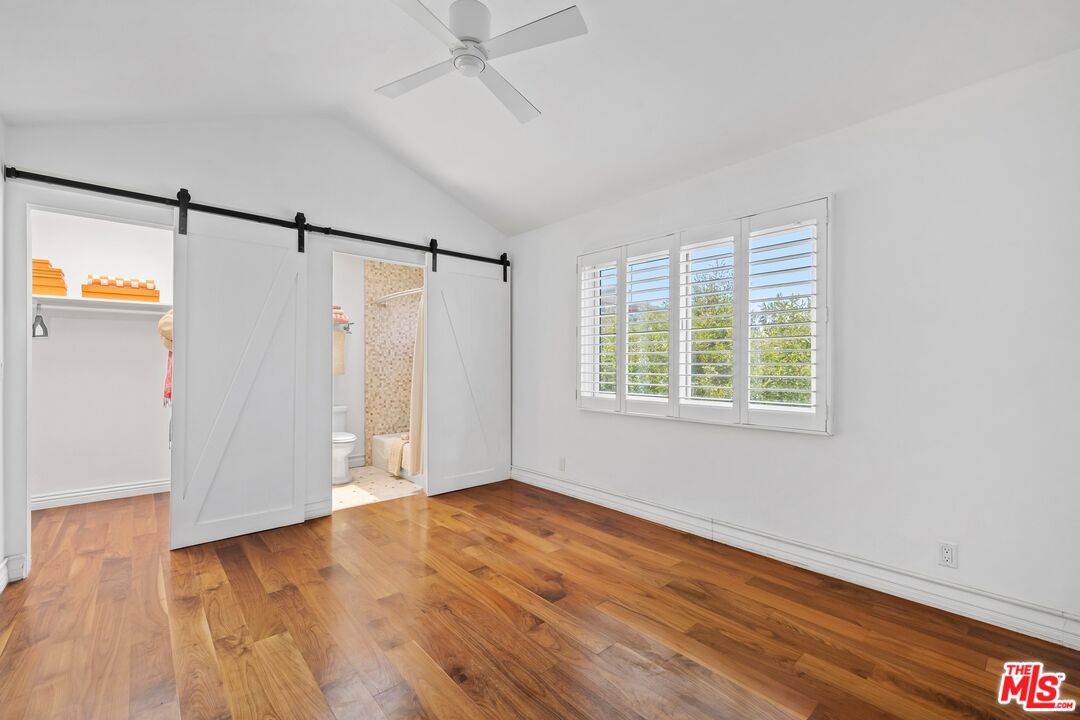 17 20th Ave Unit: B
