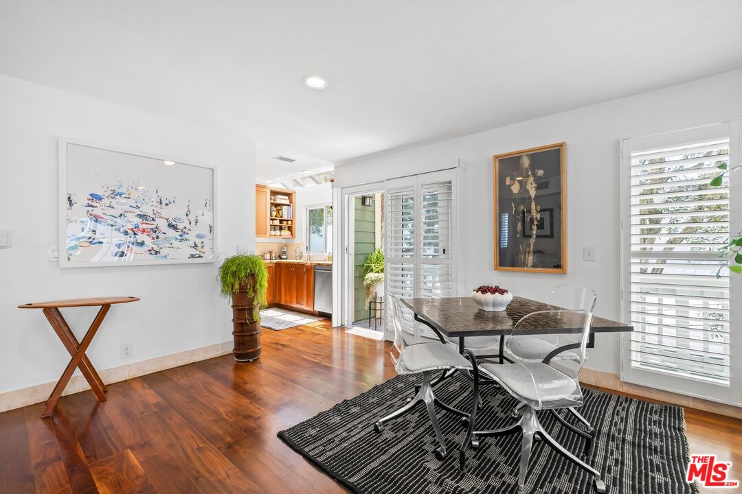 17 20th Ave Unit: B