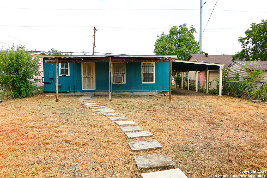 1806 DELGADO ST