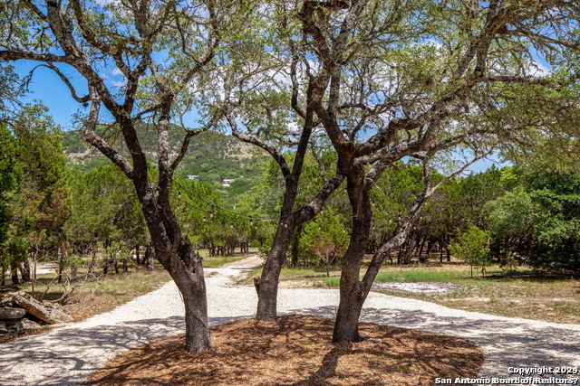 5228 CHIMNEY ROCK