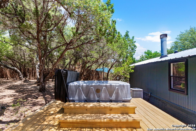 5228 CHIMNEY ROCK