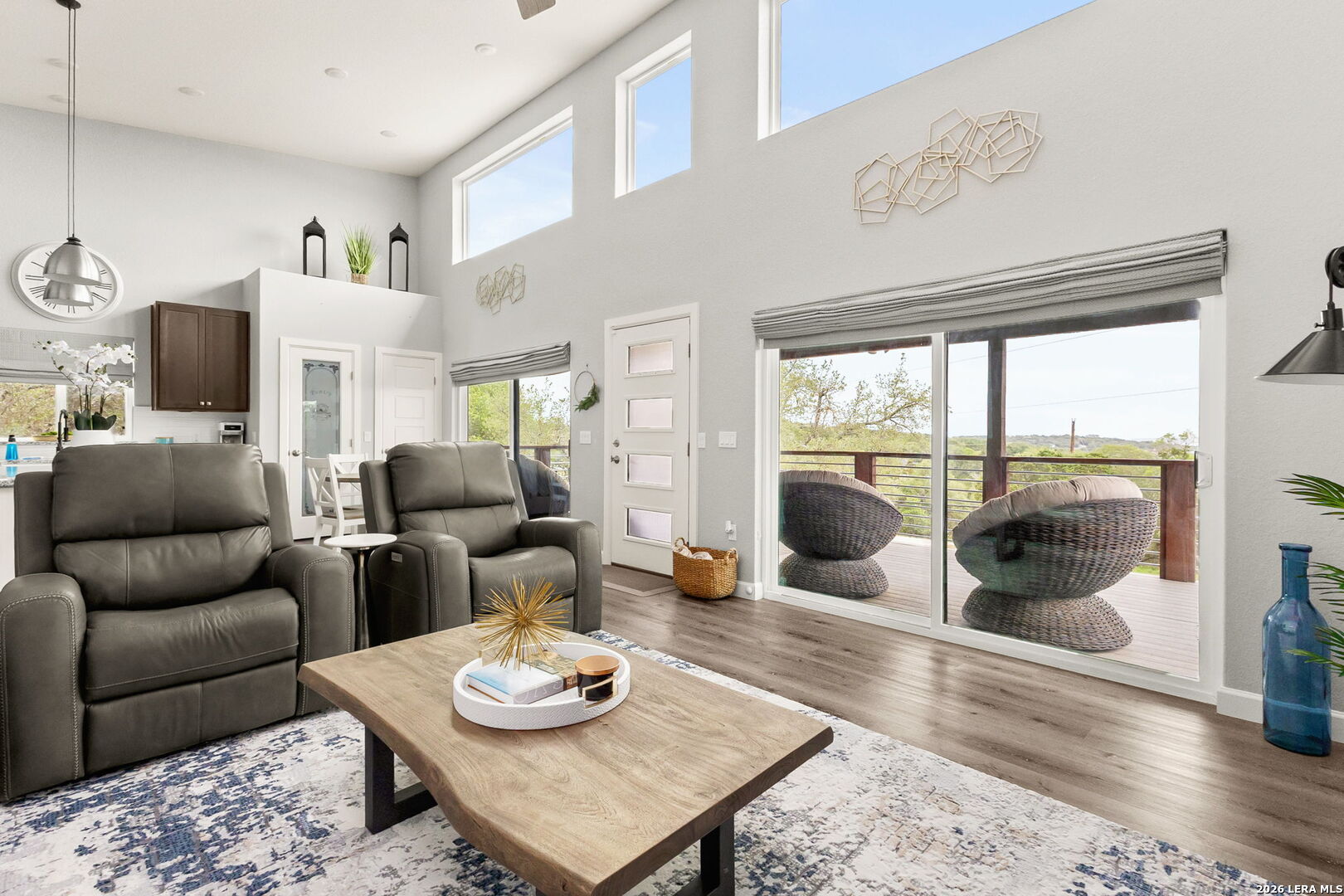 143 MOUNTAINVIEW DR