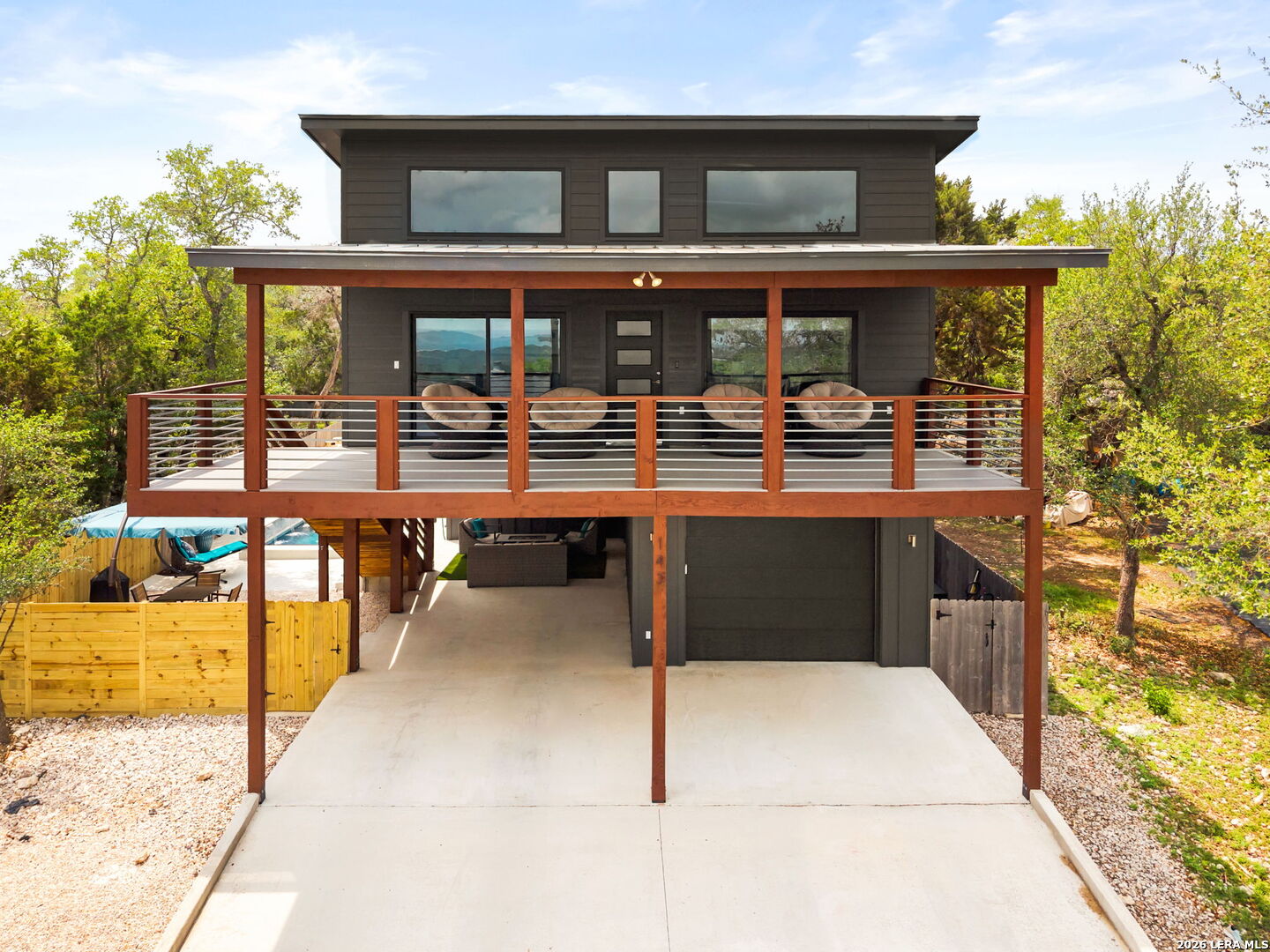 143 MOUNTAINVIEW DR
