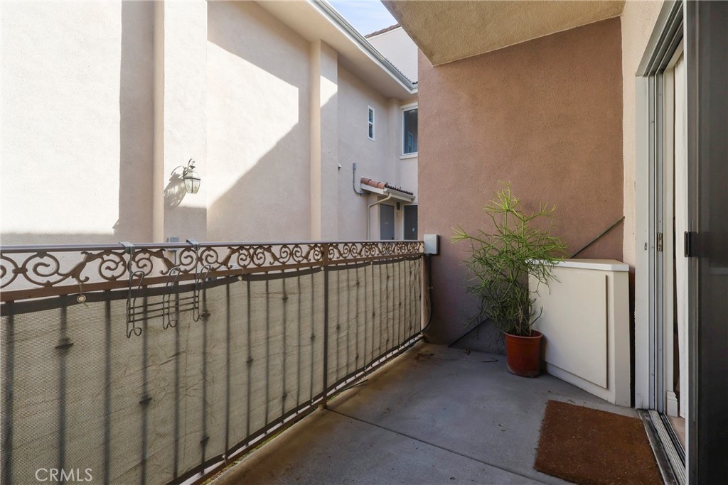 17888 Alburtis Avenue B117