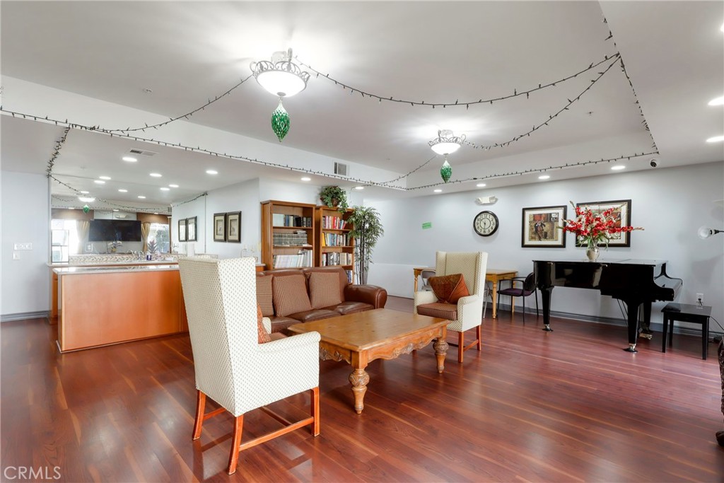 17888 Alburtis Avenue B117