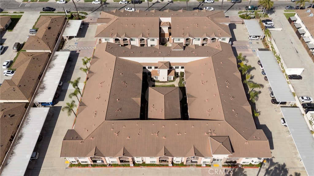 17888 Alburtis Avenue B117