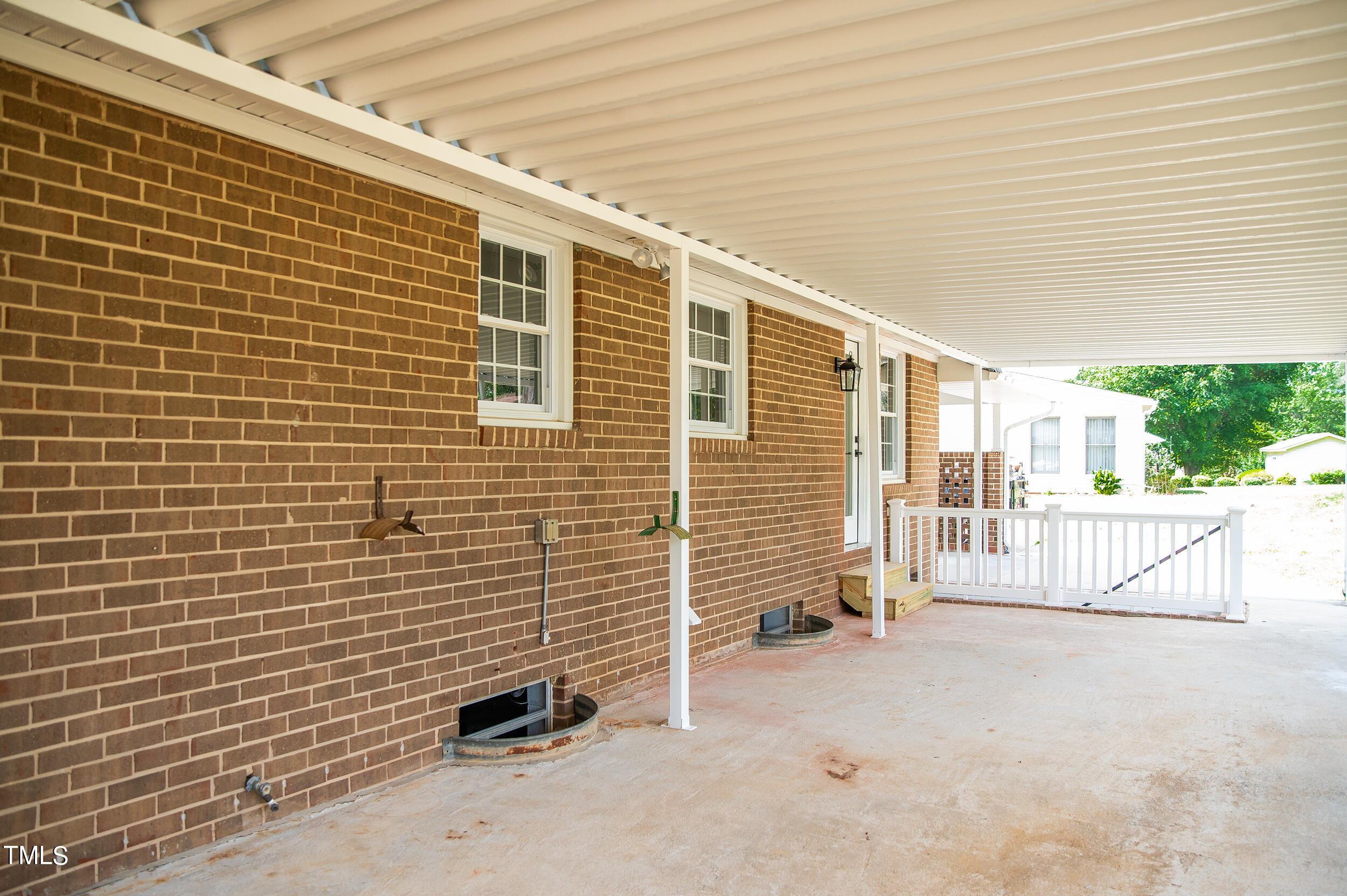 193 White Oak Drive