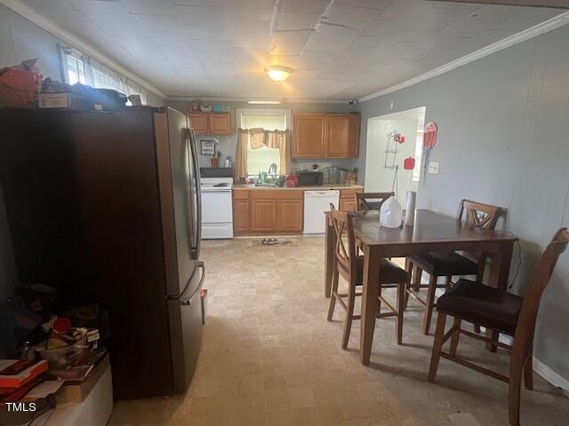 340 Cavel Chub Lake Road