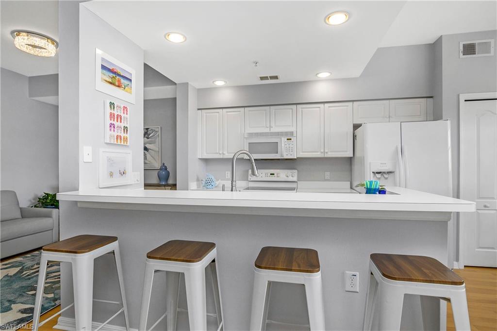 2730 Cypress Trace CIR # 2827