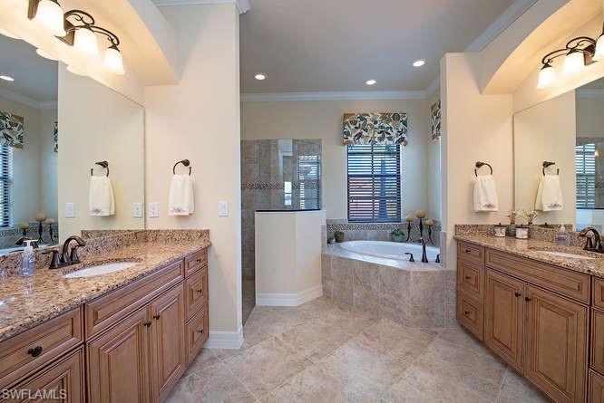 10114 Biscayne Bay LN