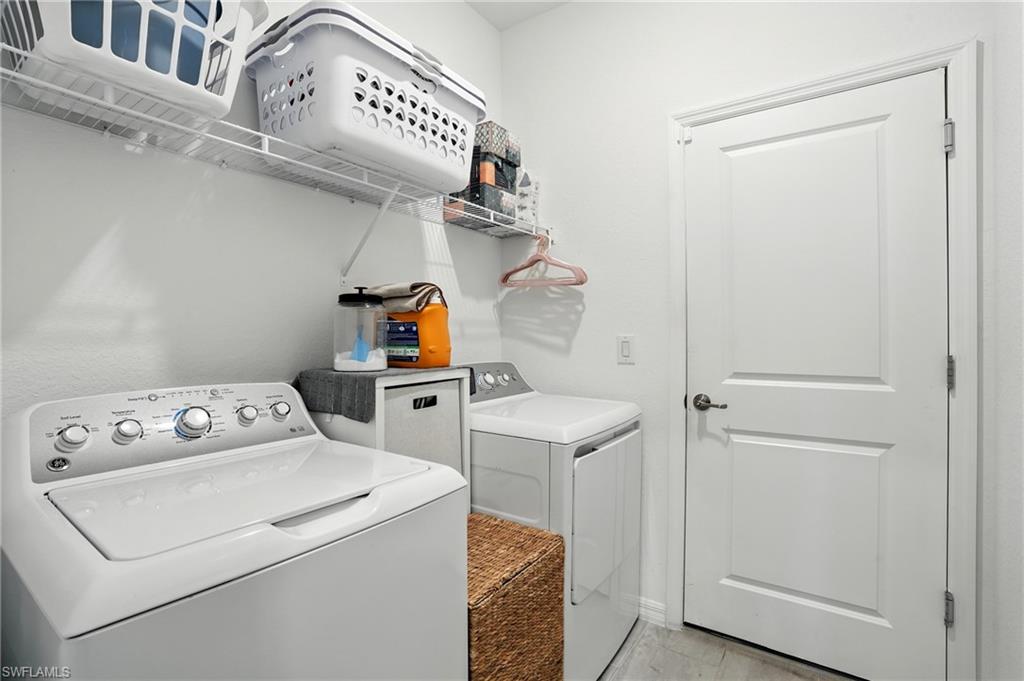 1676 Alameda DR