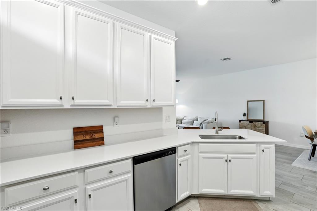1676 Alameda DR