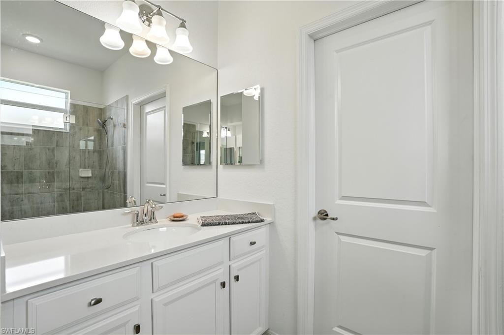 1676 Alameda DR