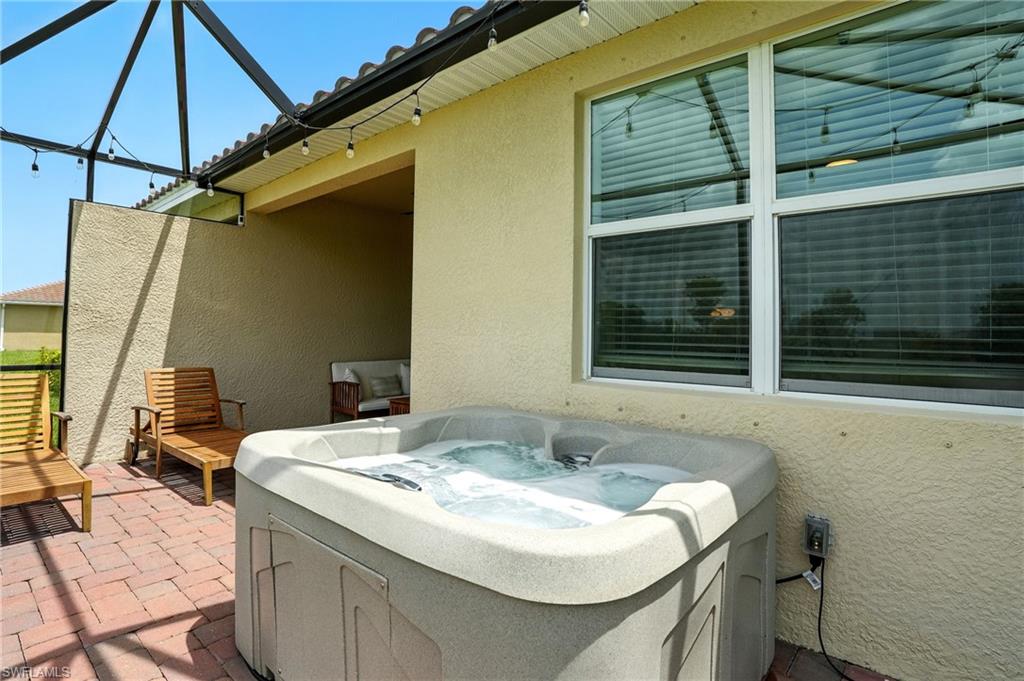 1676 Alameda DR