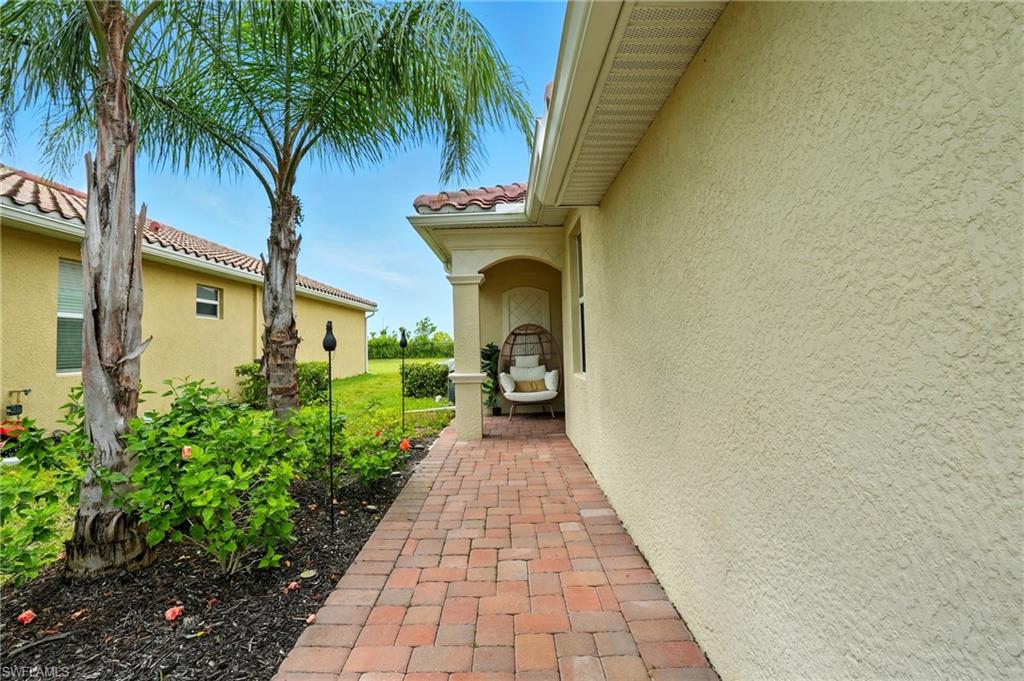 1676 Alameda DR