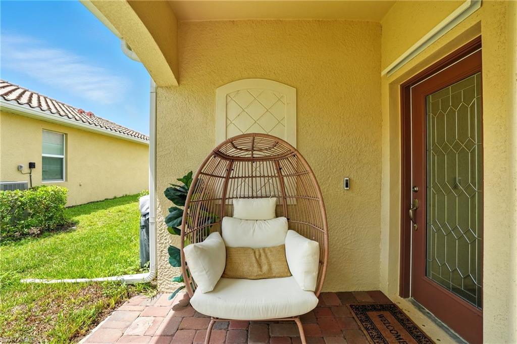 1676 Alameda DR