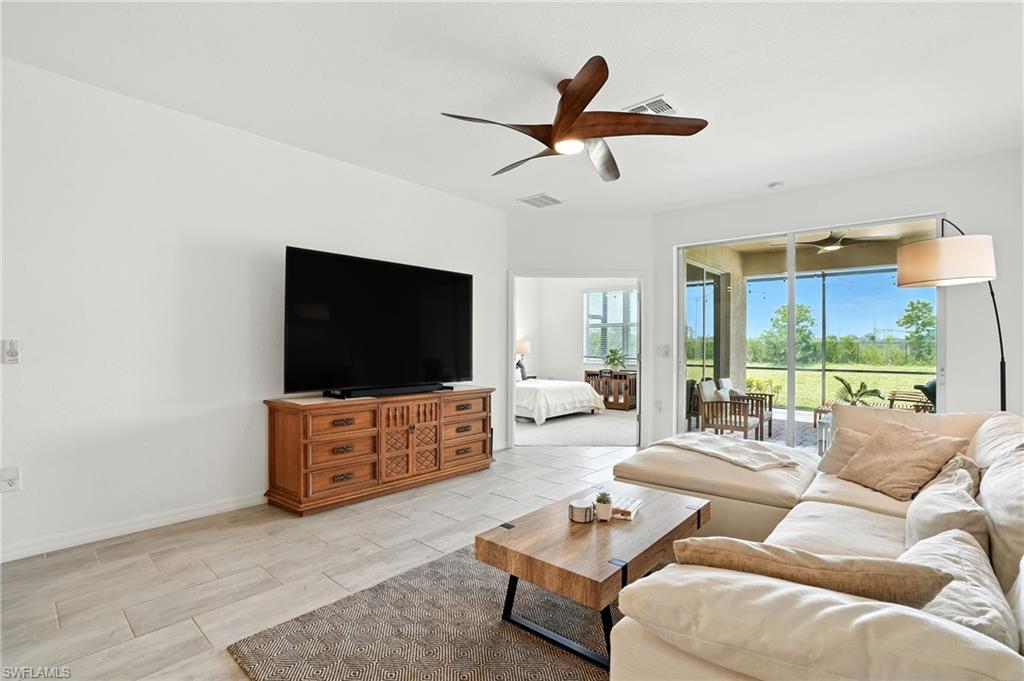 1676 Alameda DR