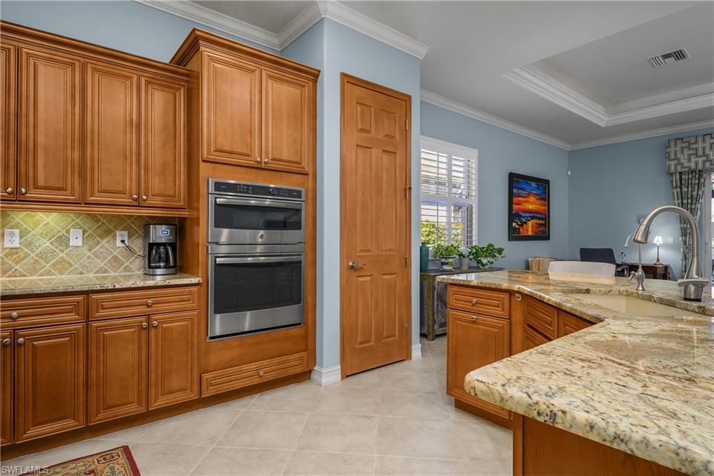 10228 Gator Bay CT