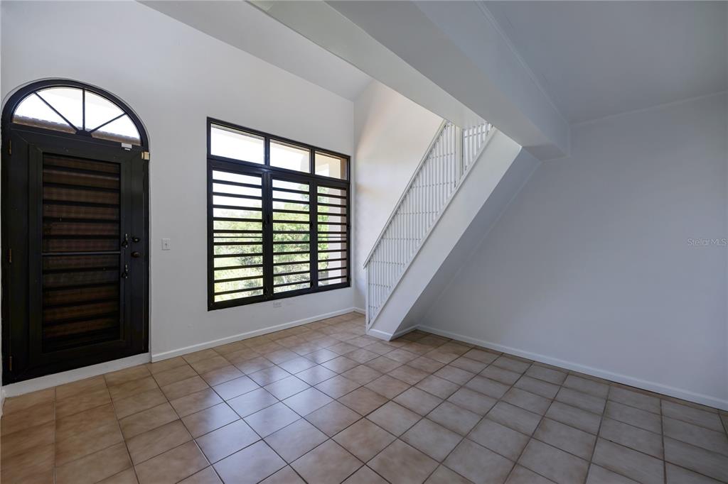 7 HARBOUR VIEW