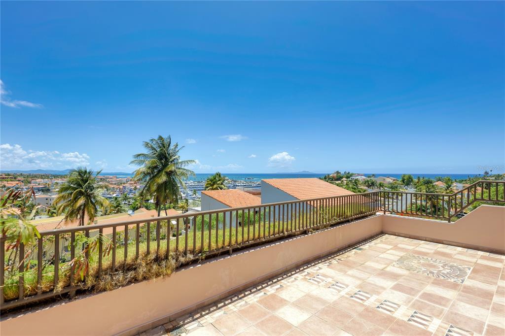 7 HARBOUR VIEW