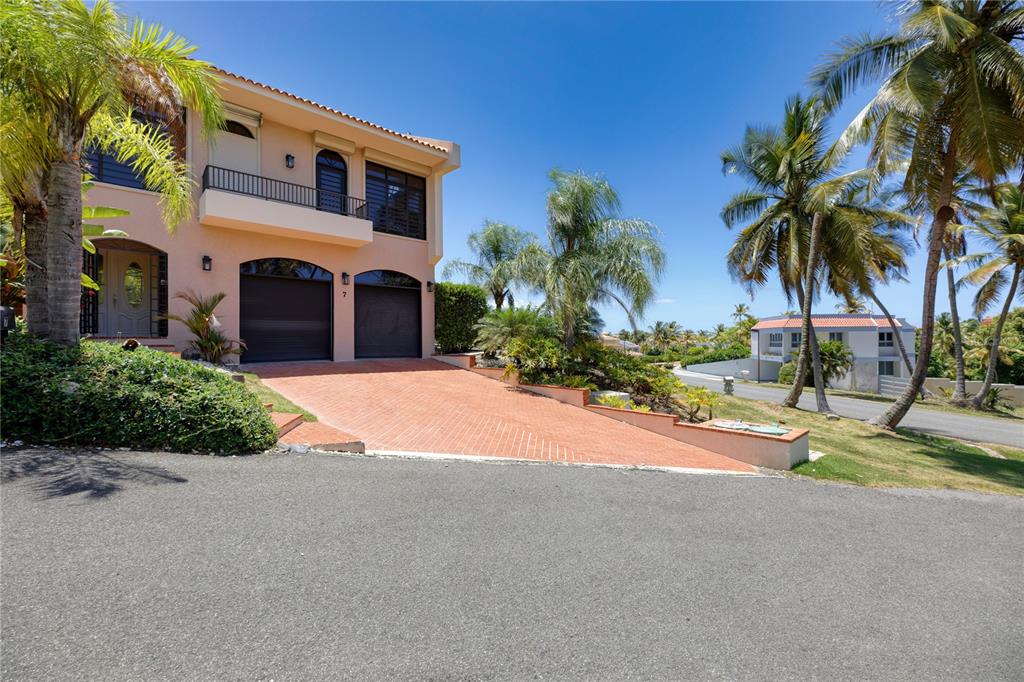7 HARBOUR VIEW