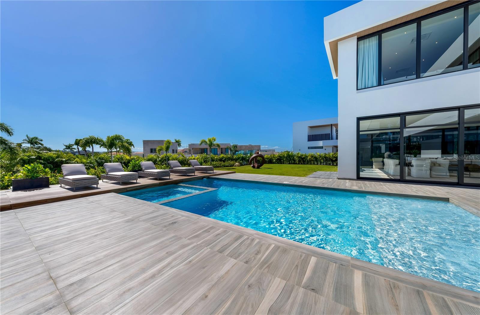 38 DORADO COUNTRY ESTATES