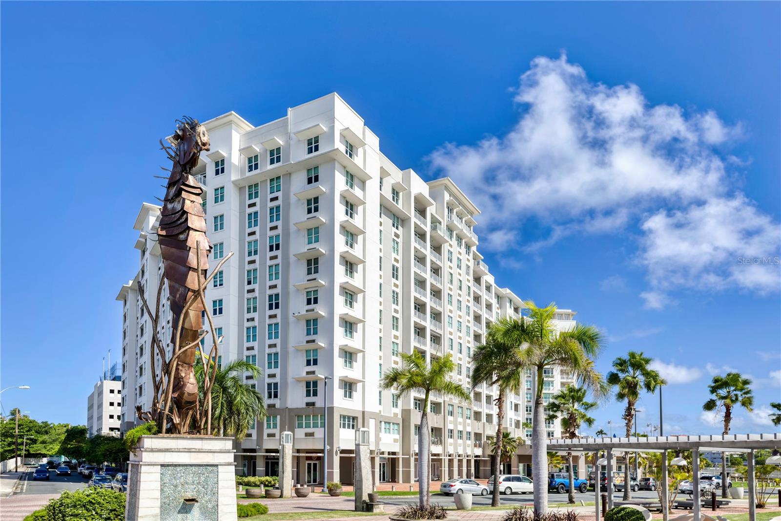 100 DEL MUELLE ST #3705