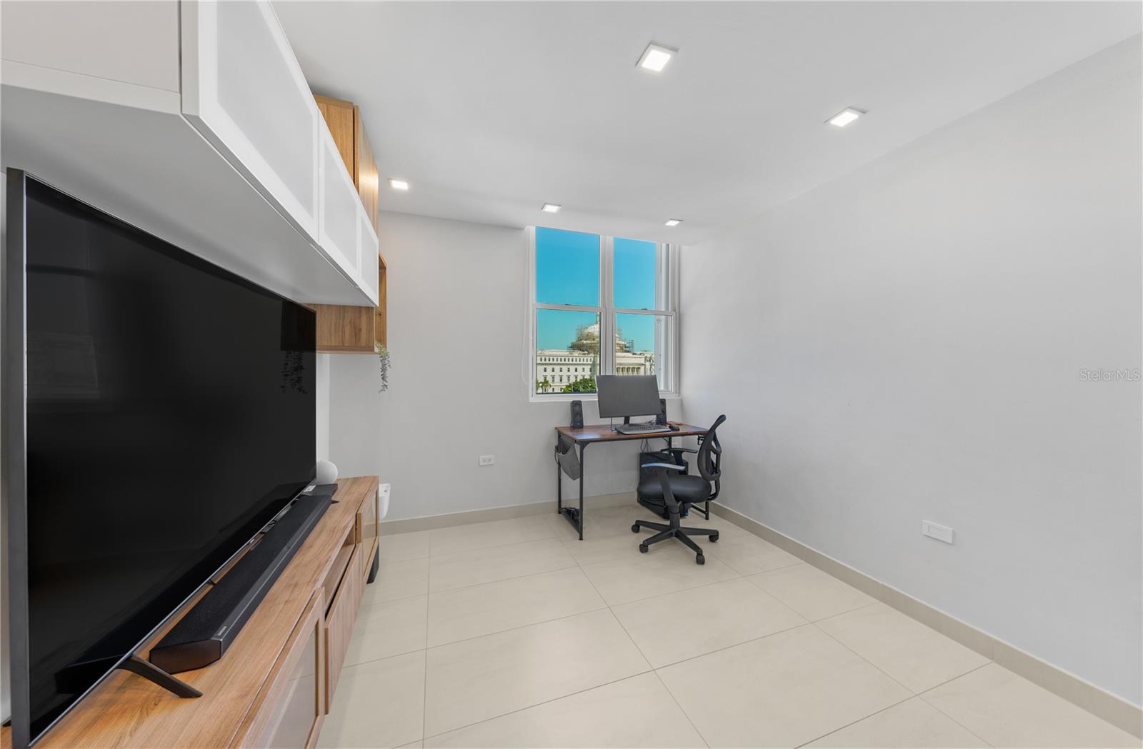 100 DEL MUELLE ST #3705