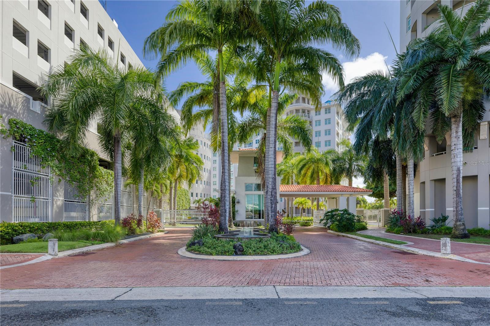 100 DEL MUELLE ST #3705
