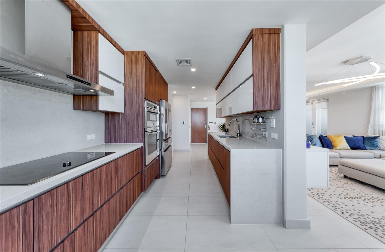 100 DEL MUELLE ST #3705
