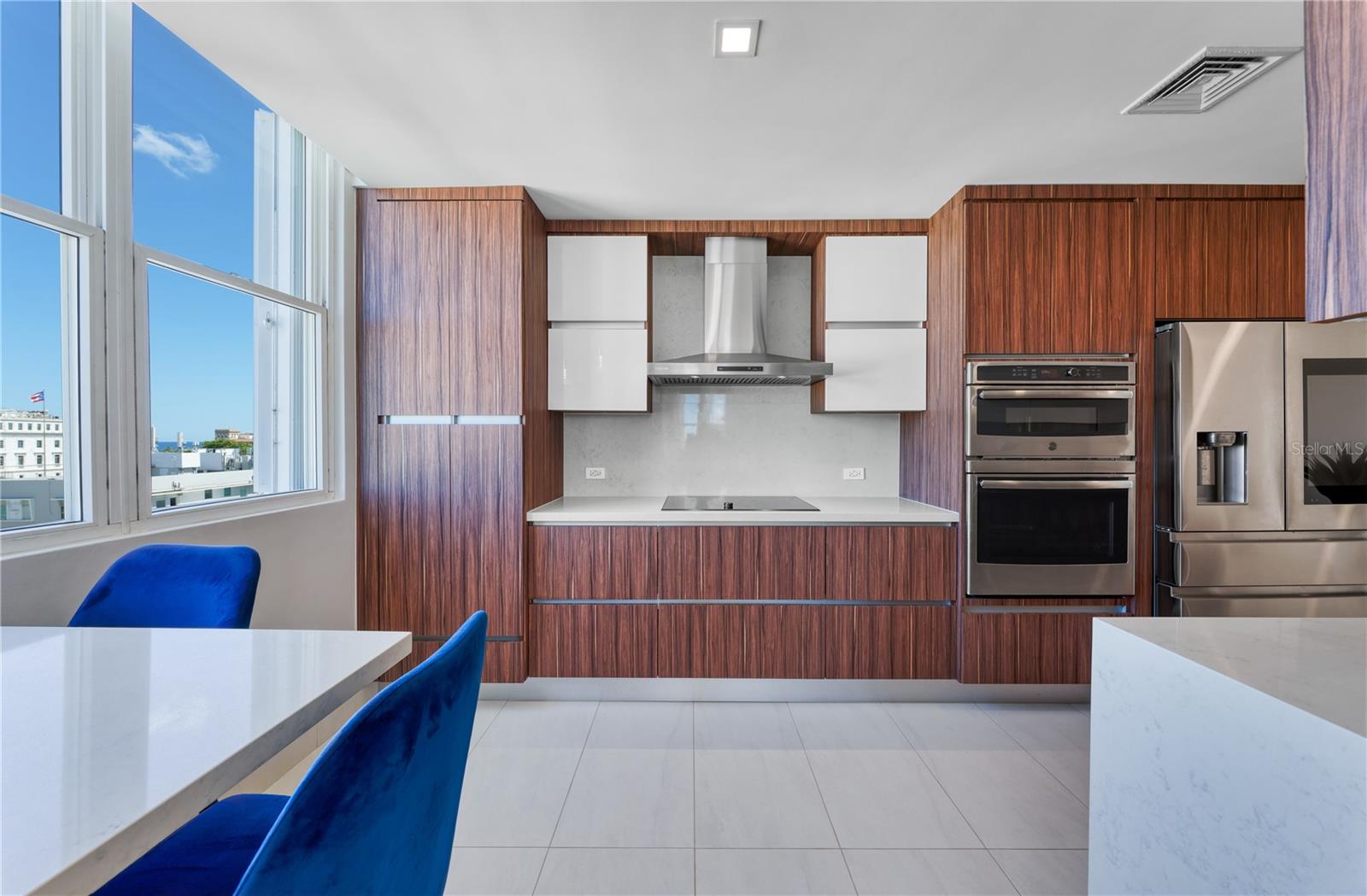 100 DEL MUELLE ST #3705