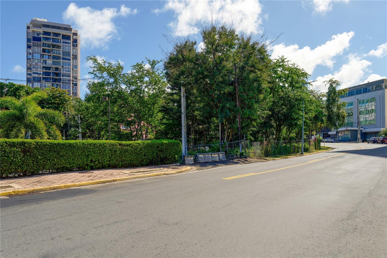 631 FERNANDEZ JUNCOS AVE